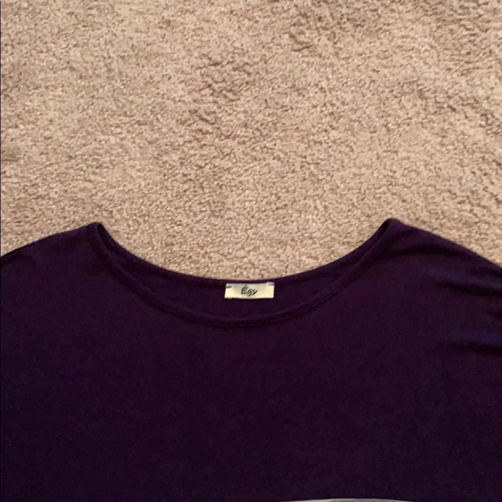 🌗 Short Sleeved Top Size S 🌓 - Picture 6 of 7